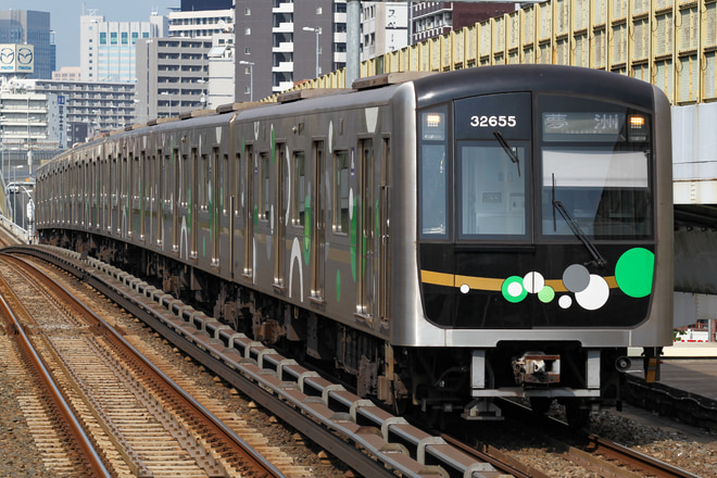 森之宮検車場30000A系32655Fを九条駅で撮影した写真