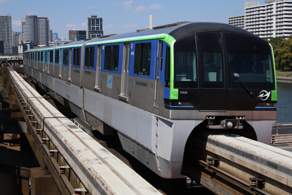 東京モノレール 昭和島車両区 10000形 10061F