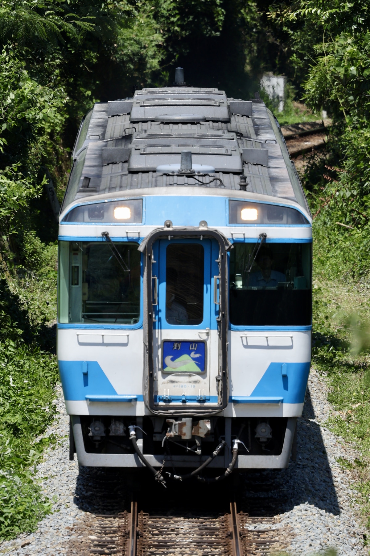 JR四国 高松運転所 キハ185 19