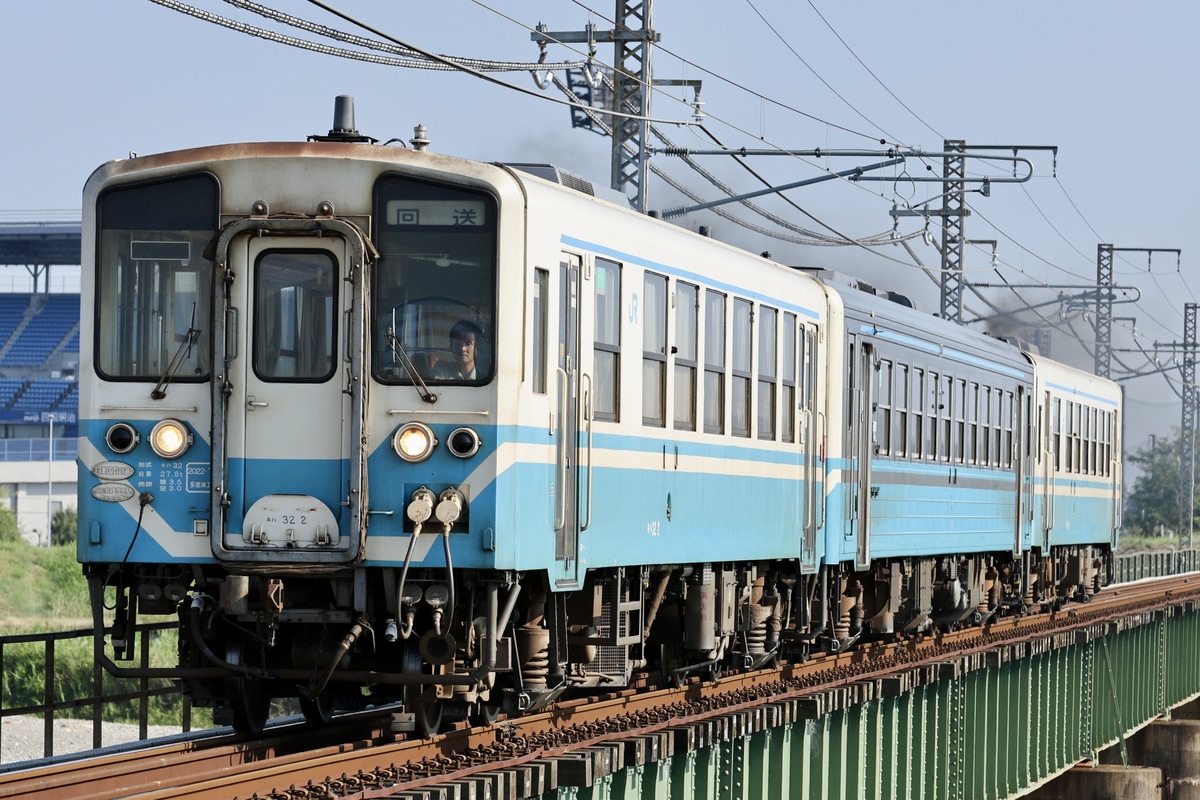 JR四国 松山運転所 キハ32 2