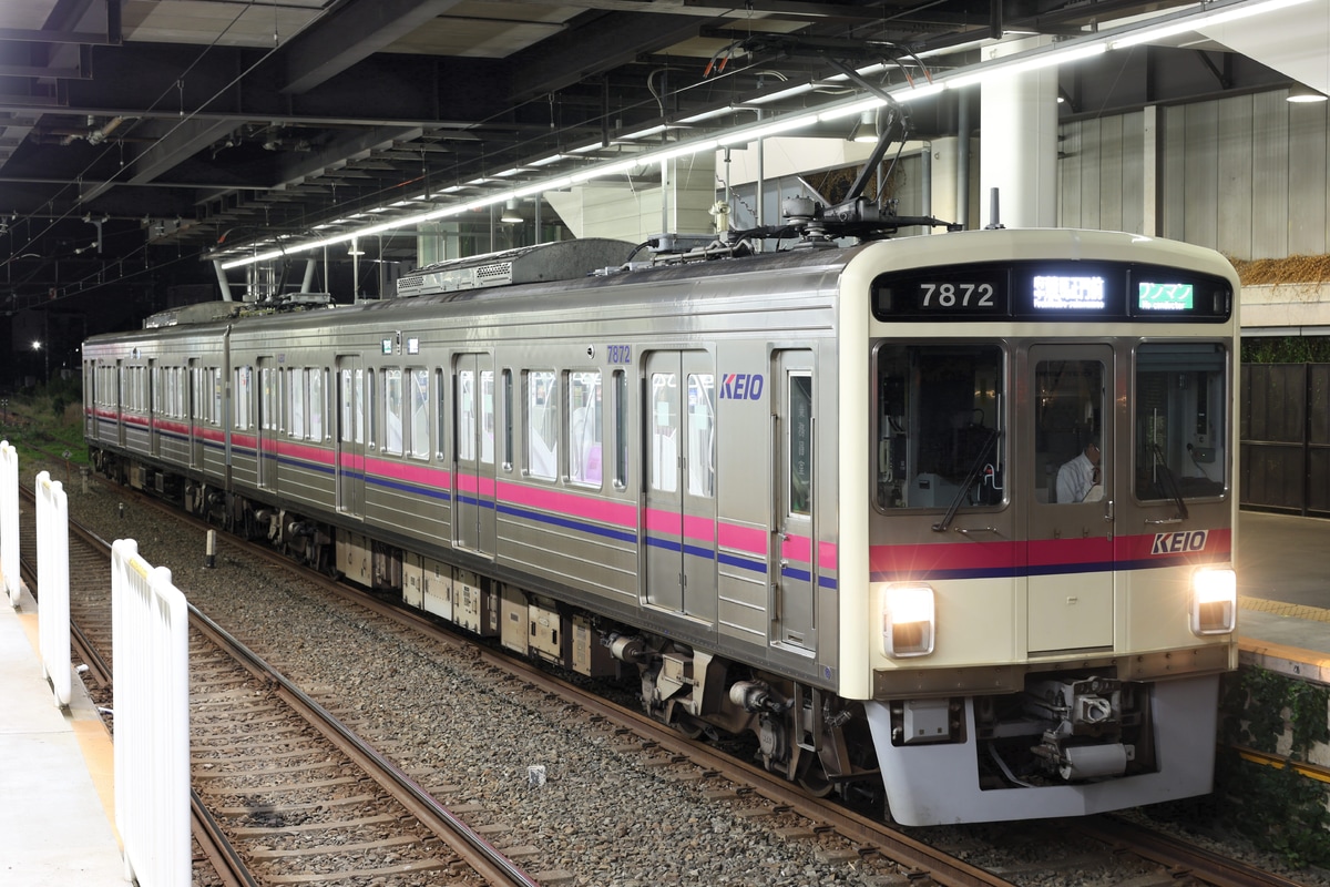 京王電鉄  7000系 7422F