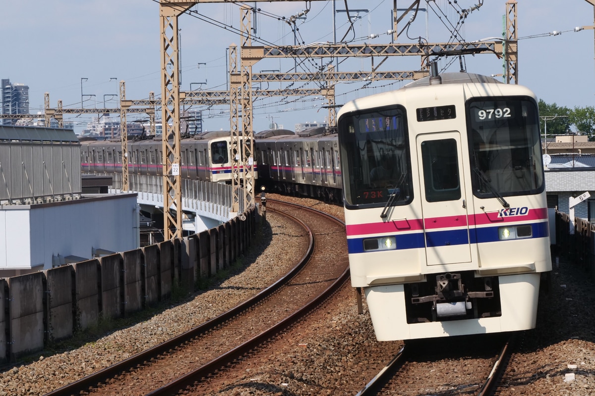 京王電鉄  9000系 9742F