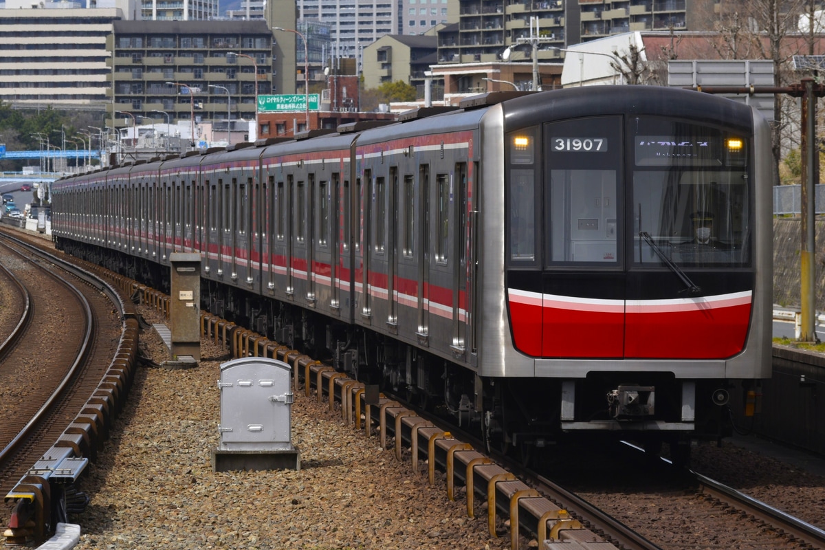 大阪市高速電気軌道 中百舌鳥検車場 30000系 31607F