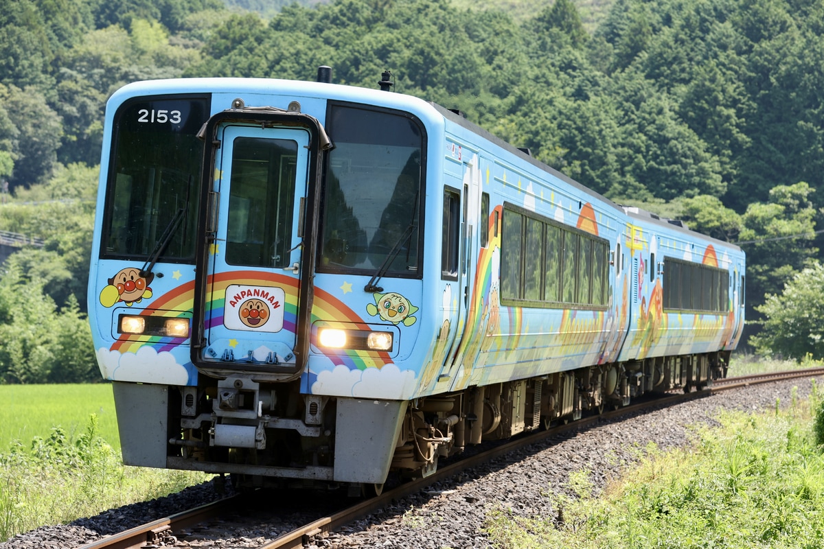 JR四国 高知運転所 2000系 2153
