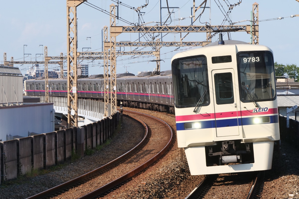 京王電鉄  9000系 9733F