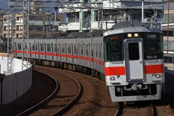 山陽電気鉄道5000系5018Fを杭瀬駅で撮影した画像