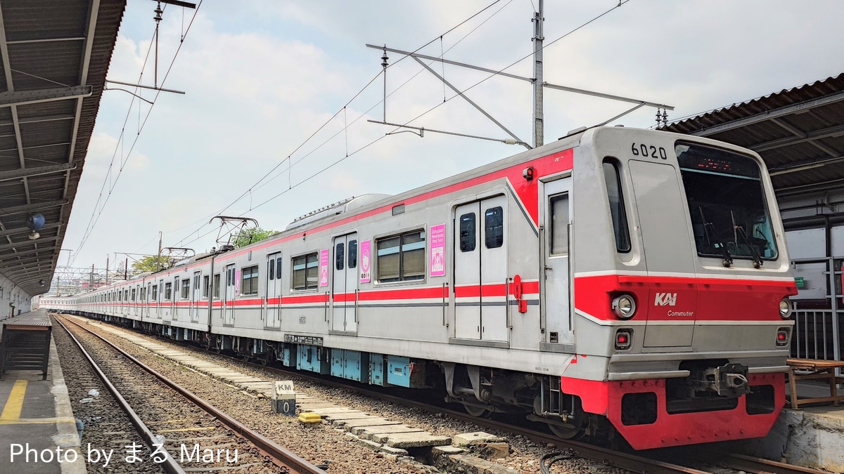 KAI Commuter Depo Depok Tokyo Metro seri 6000 6120F