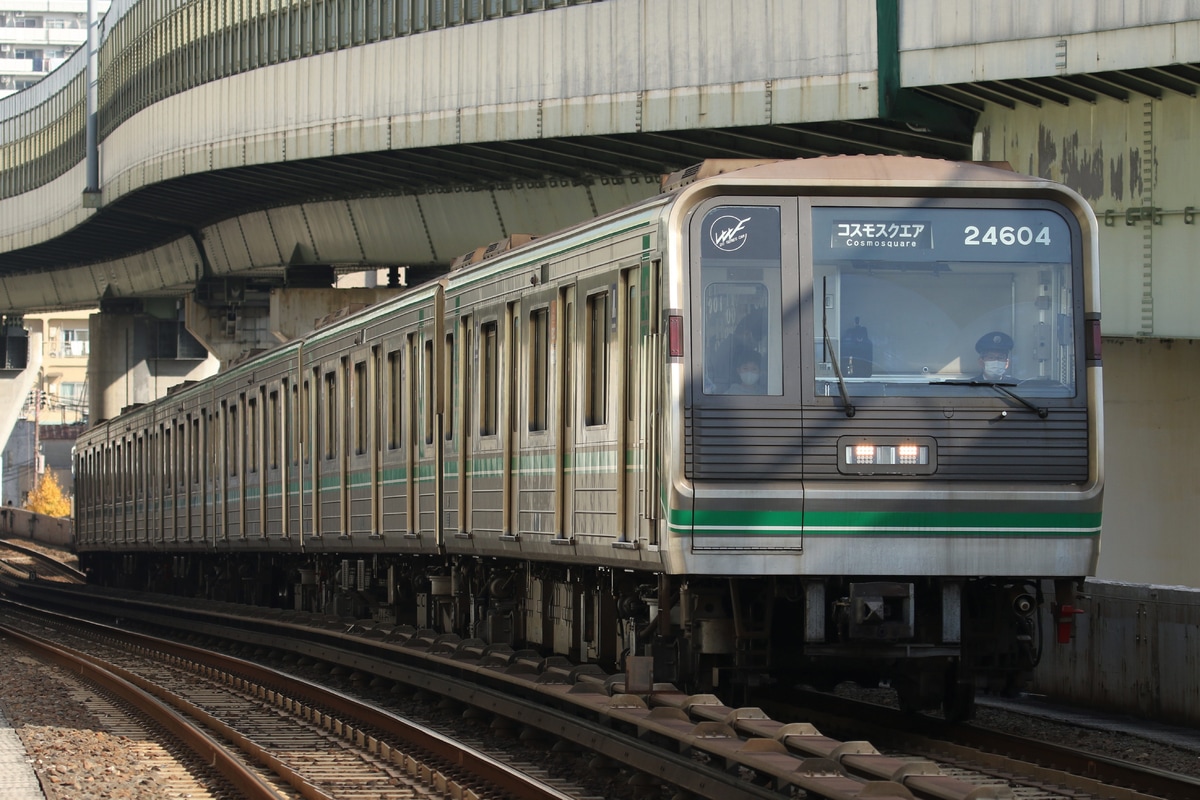 大阪市高速電気軌道  24系 24604F