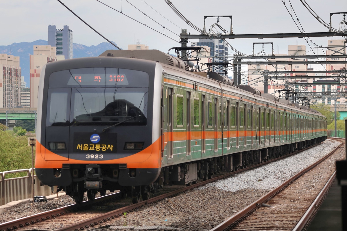 Seoul Metro  3000系 3X23F