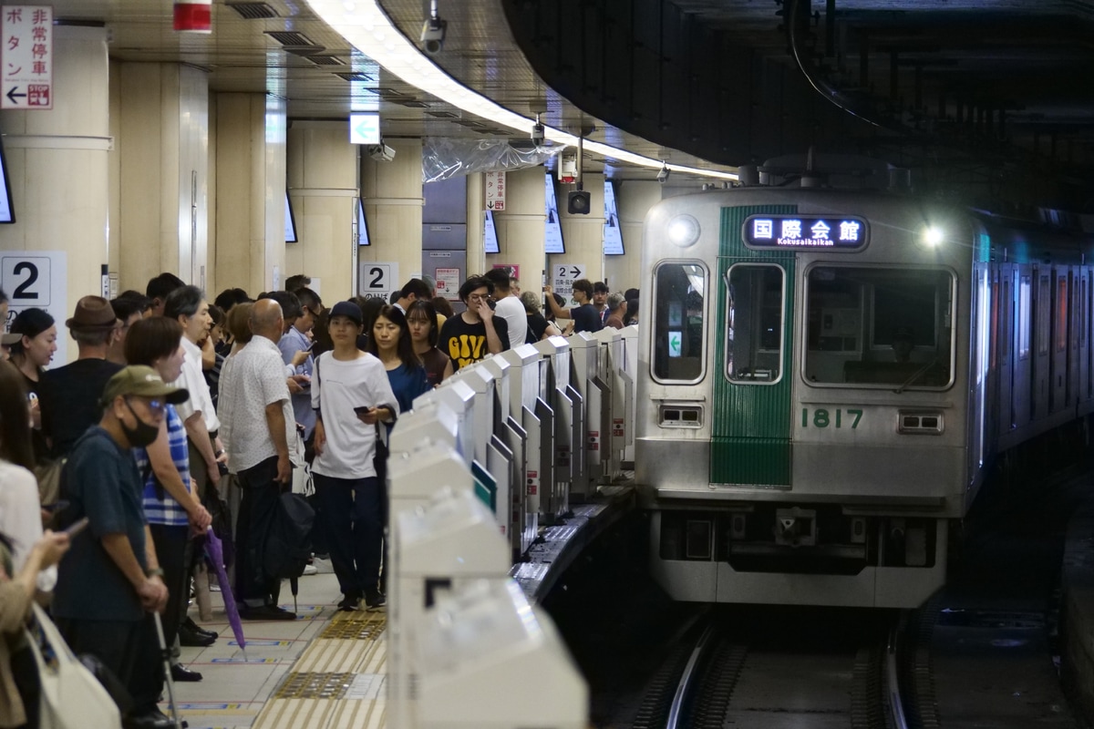 京都市交通局  10系 1117F