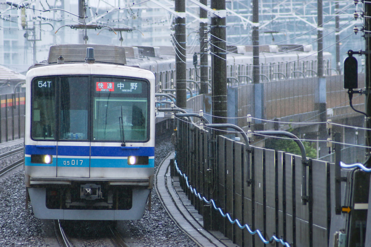 東京メトロ 深川検車区 05系 05-117F