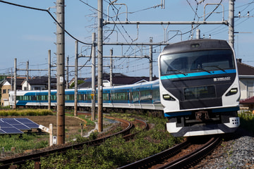 JR東日本E257系オオNA-03編成を栗橋～古河間で撮影した画像