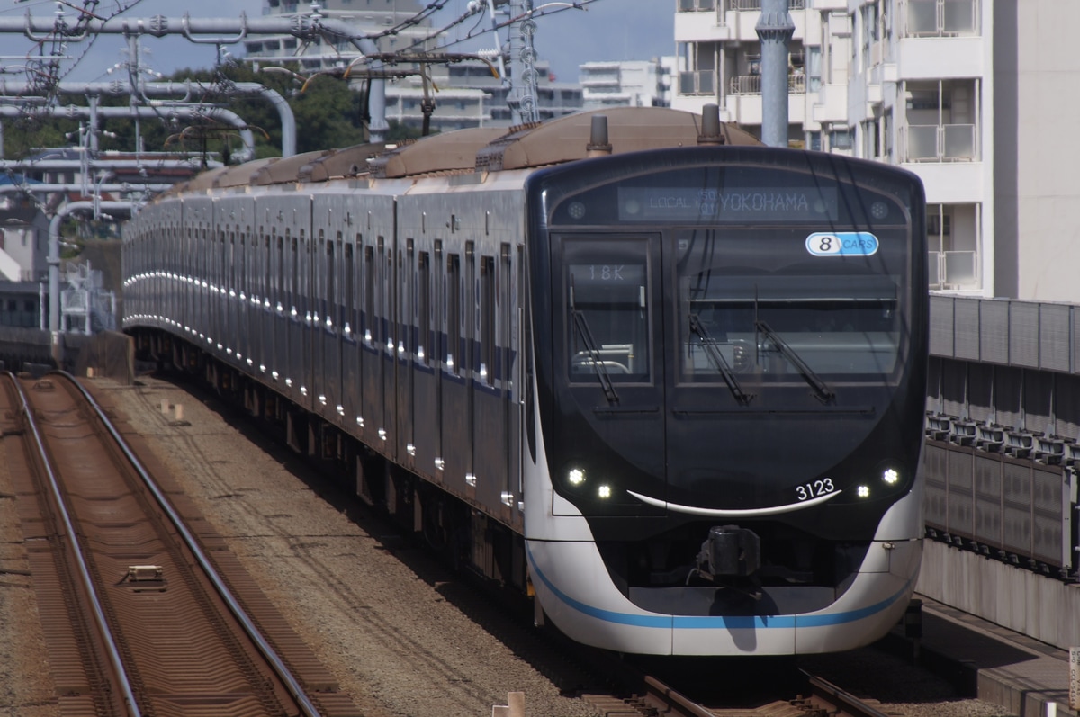 東急電鉄 元住吉検車区 3020系 3123f