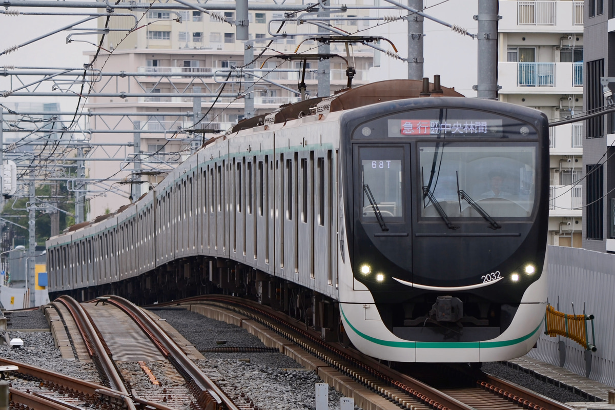 東急電鉄 長津田検車区 2020系 2132F