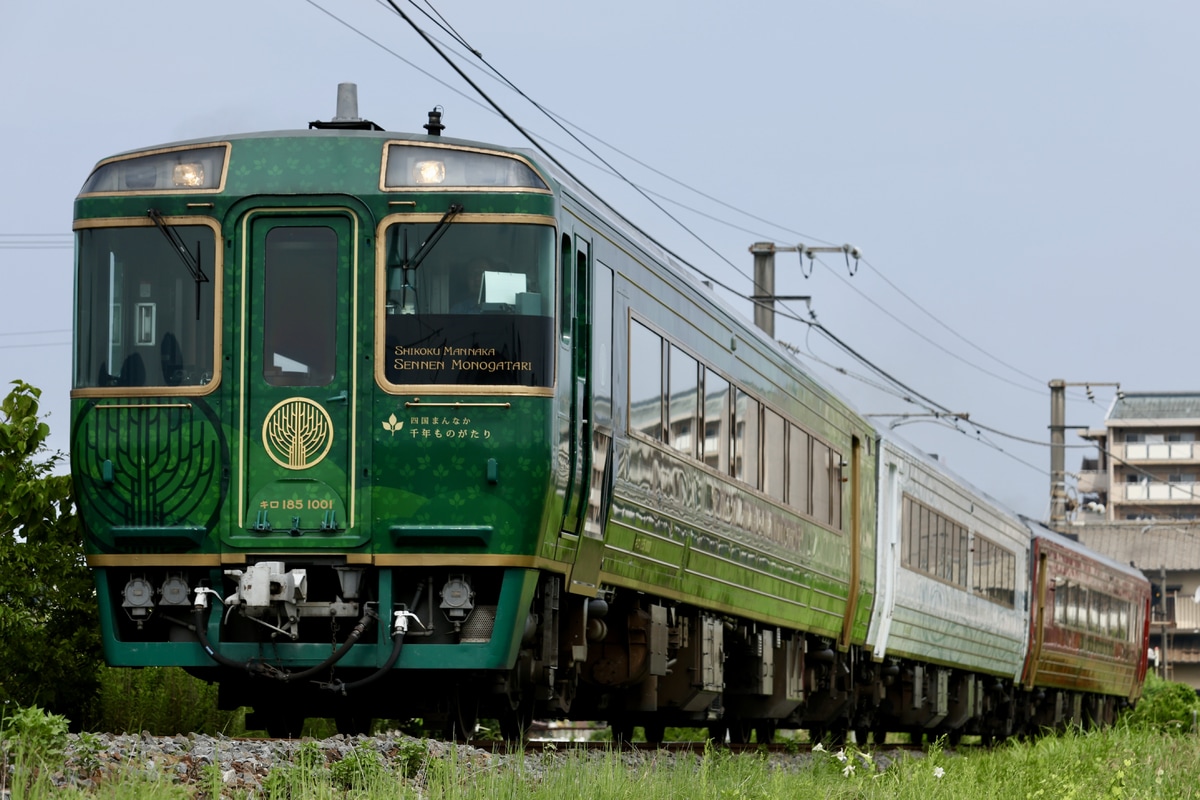 JR四国 高松運転所 キロ185 1001