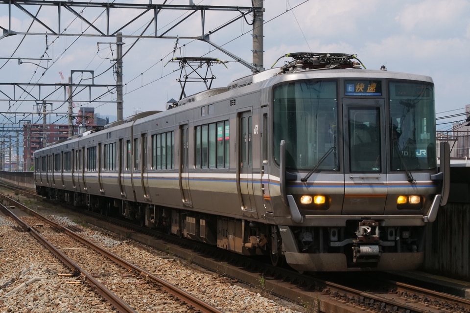 JR西223系R204編成の写真