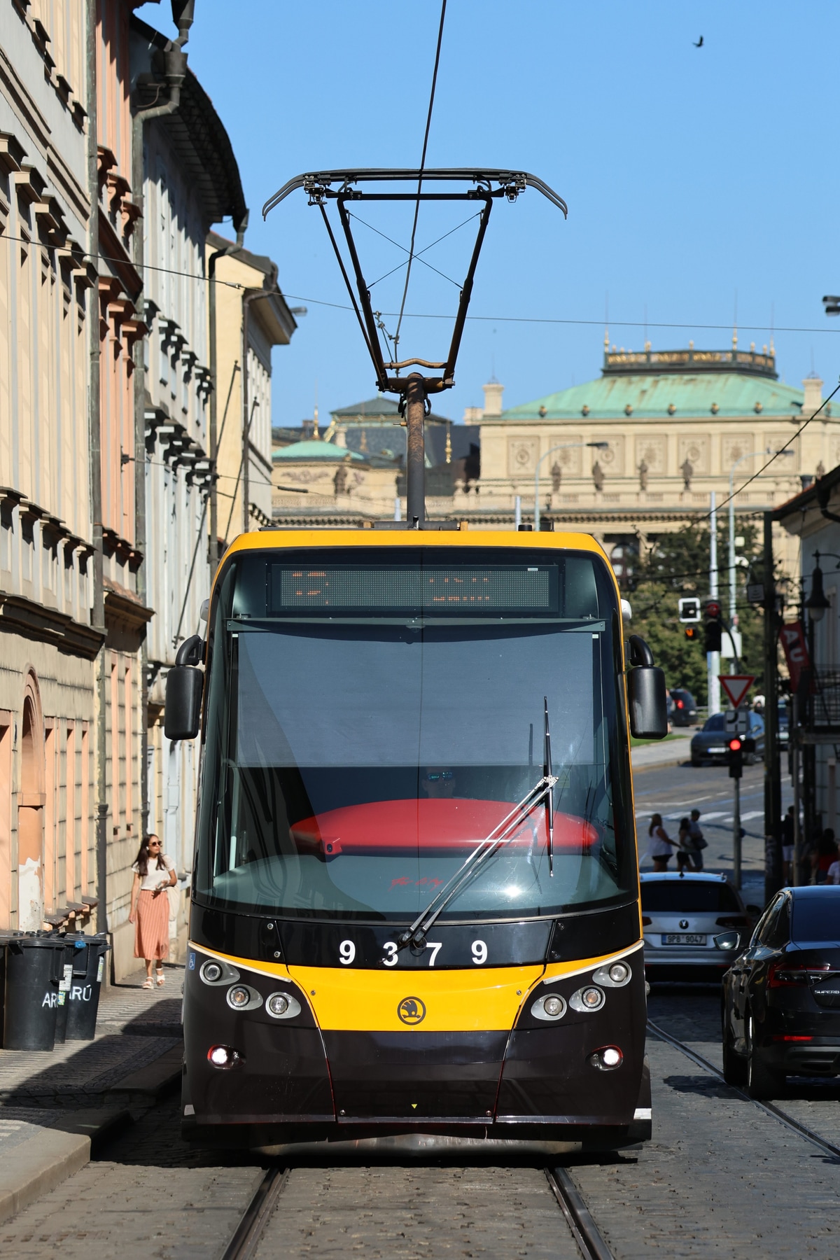 Dopravní podnik hl. m. Prahy  Škoda 15T5 ForCity Alfa Praha 9379