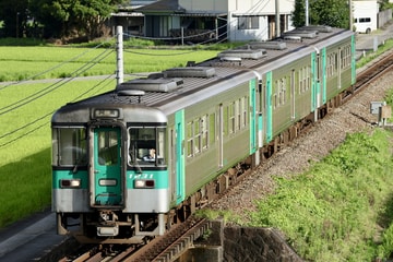 JR四国1200形1231を牛島～下浦間で撮影した画像