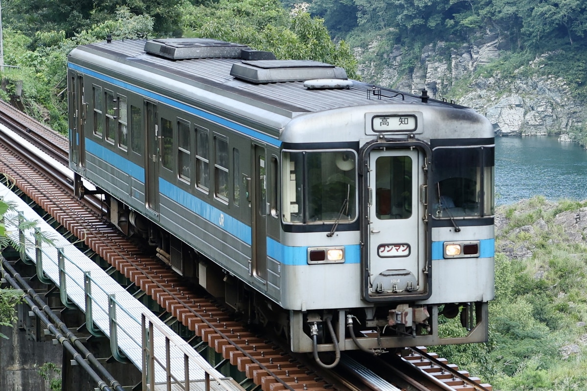 JR四国 高知運転所 1000形 1014
