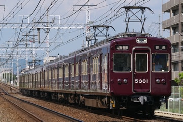 阪急電鉄5300系5301Fを茨木市～南茨木間で撮影した画像