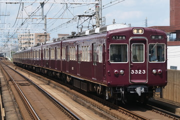 阪急電鉄3300系3323Fを上新庄駅で撮影した画像