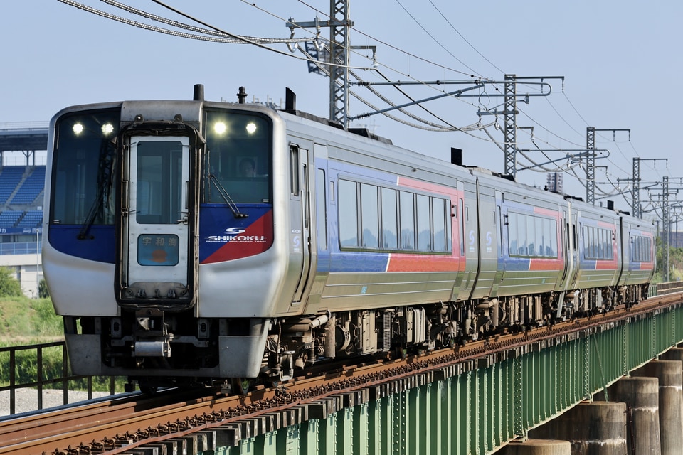 JR四2000系2462の写真