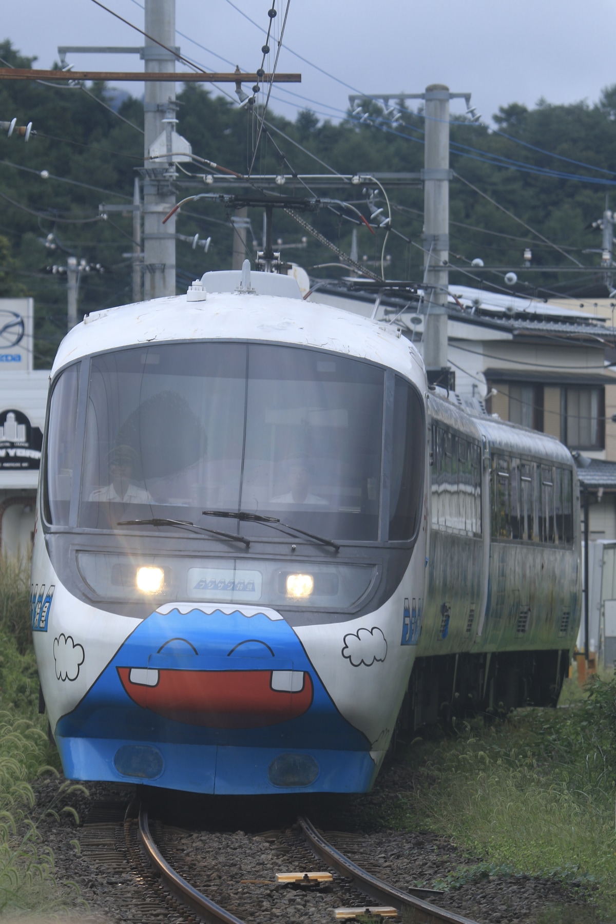 富士山麓電気鉄道 鉄道技術センター 8000系 8001F