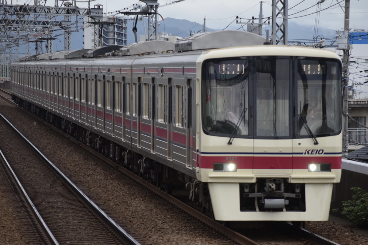 京王電鉄 若葉台検車区 8000系 8727F