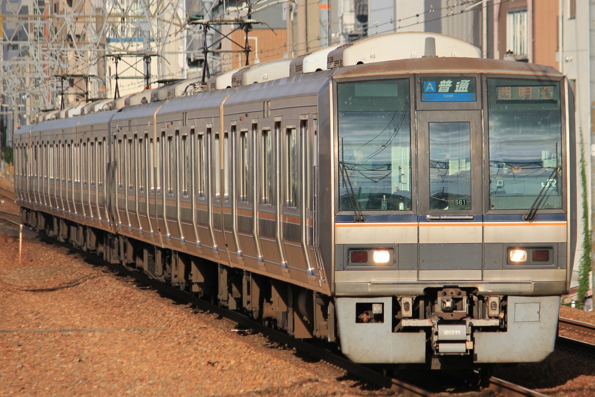 JR西日本  207系 S61編成