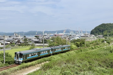 JR四国7000系7104を大西～伊予亀岡間で撮影した画像