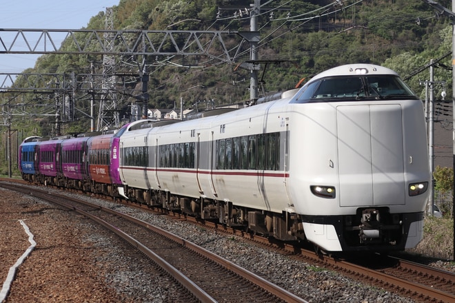 吹田総合車両所福知山支所287系FC04編成を島本駅で撮影した写真