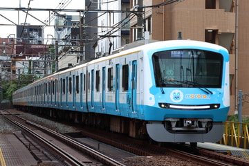 小田急電鉄5000形5055fを参宮橋～南新宿間で撮影した画像