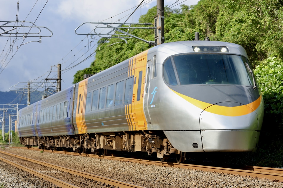 JR四8000系S2編成の写真