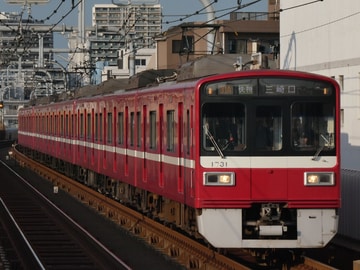 京急電鉄1500形1731Fを雑色駅で撮影した画像