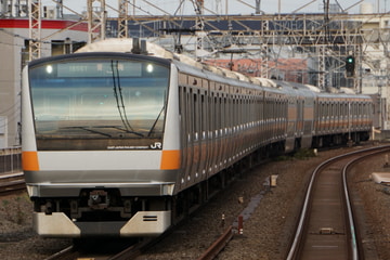 JR東日本E233系トタT26編成を吉祥寺駅で撮影した画像
