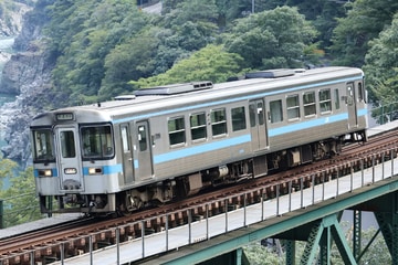 JR四国1000形1016を小歩危～阿波川口間で撮影した画像