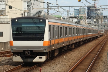 JR東日本E233系トタT15編成を阿佐ケ谷駅で撮影した画像