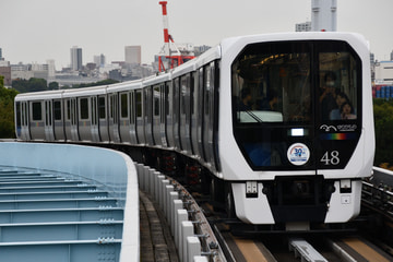 ゆりかもめ7300系7481Fを台場駅で撮影した画像