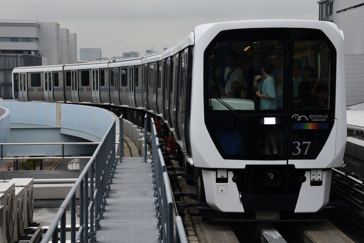 ゆりかもめ ゆりかもめ車両基地 7300系 7371F