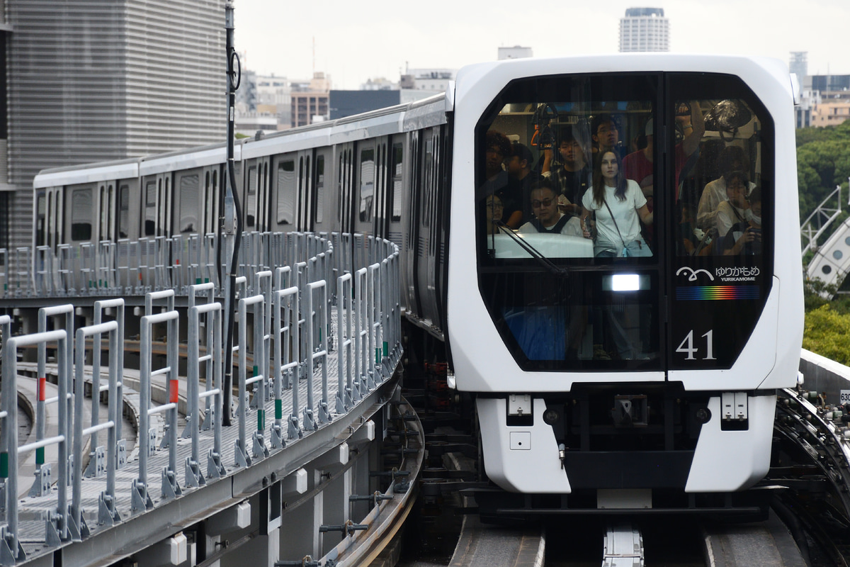 ゆりかもめ ゆりかもめ車両基地 7300系 7411F