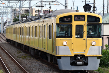西武鉄道2000系2049Fを恋ヶ窪駅で撮影した画像