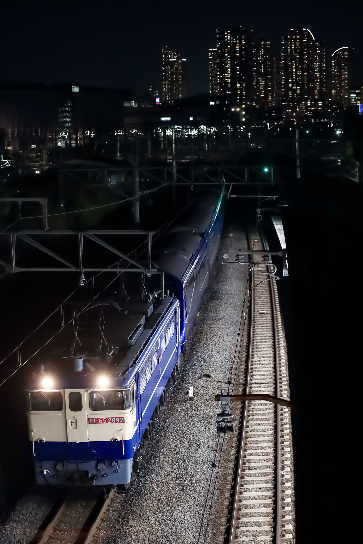 JR貨物 新鶴見機関区 EF65 2092