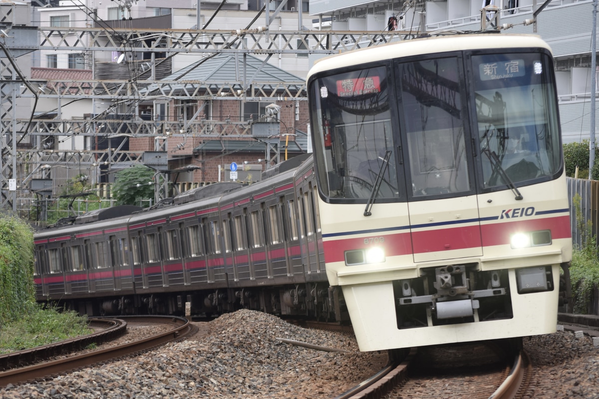 京王電鉄 若葉台検車区 8000系 8709F