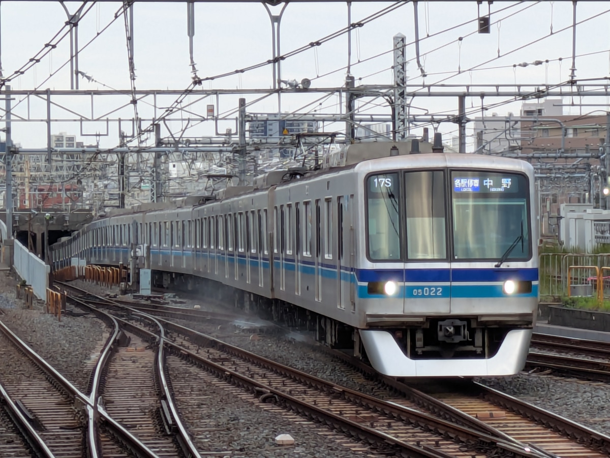 東京メトロ 深川検車区 05系 05-122F