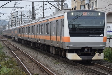JR東日本E233系トタT8編成を西八王子駅で撮影した画像
