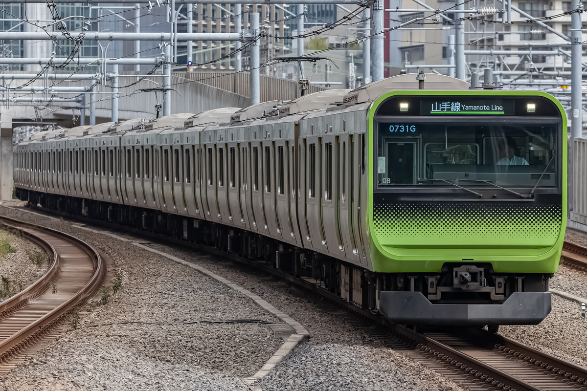 JR東日本  E235系 トウ08編成