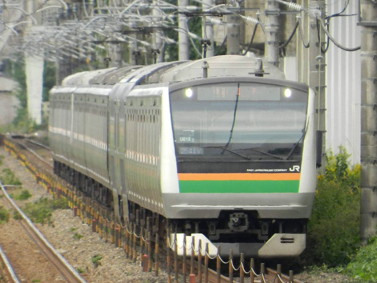 鉄道標識 横浜・小山・鎌倉 北鎌倉駅1番線ホーム発車標「急行ぶらり横浜・鎌倉号」1桁種別