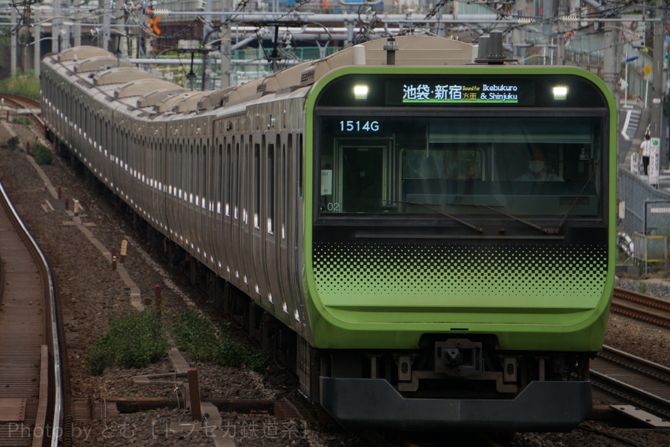JR東E235系トウ02編成<br class="br-sp" />(トウ02)の写真