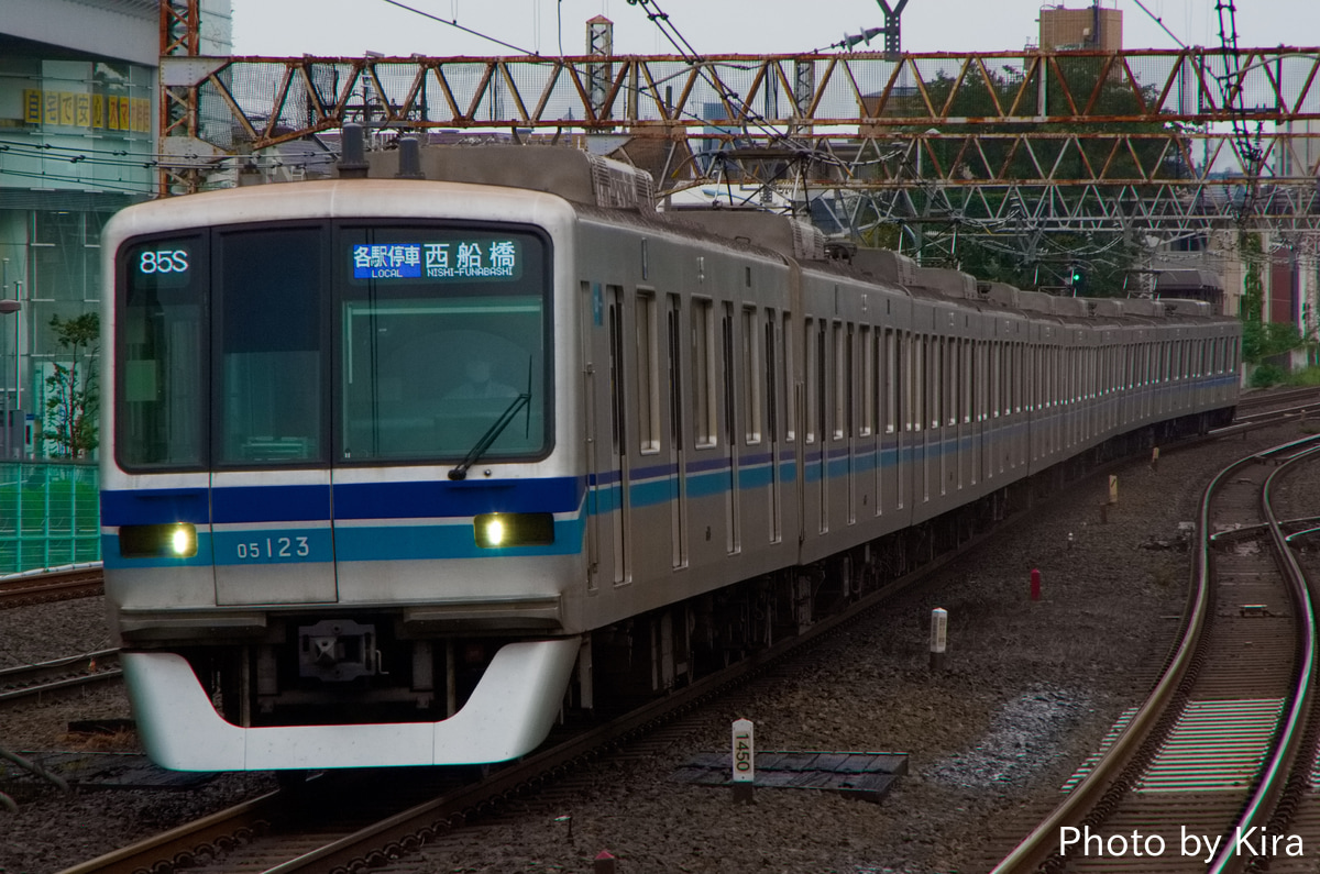 東京メトロ 深川検車区 05系 05-123F