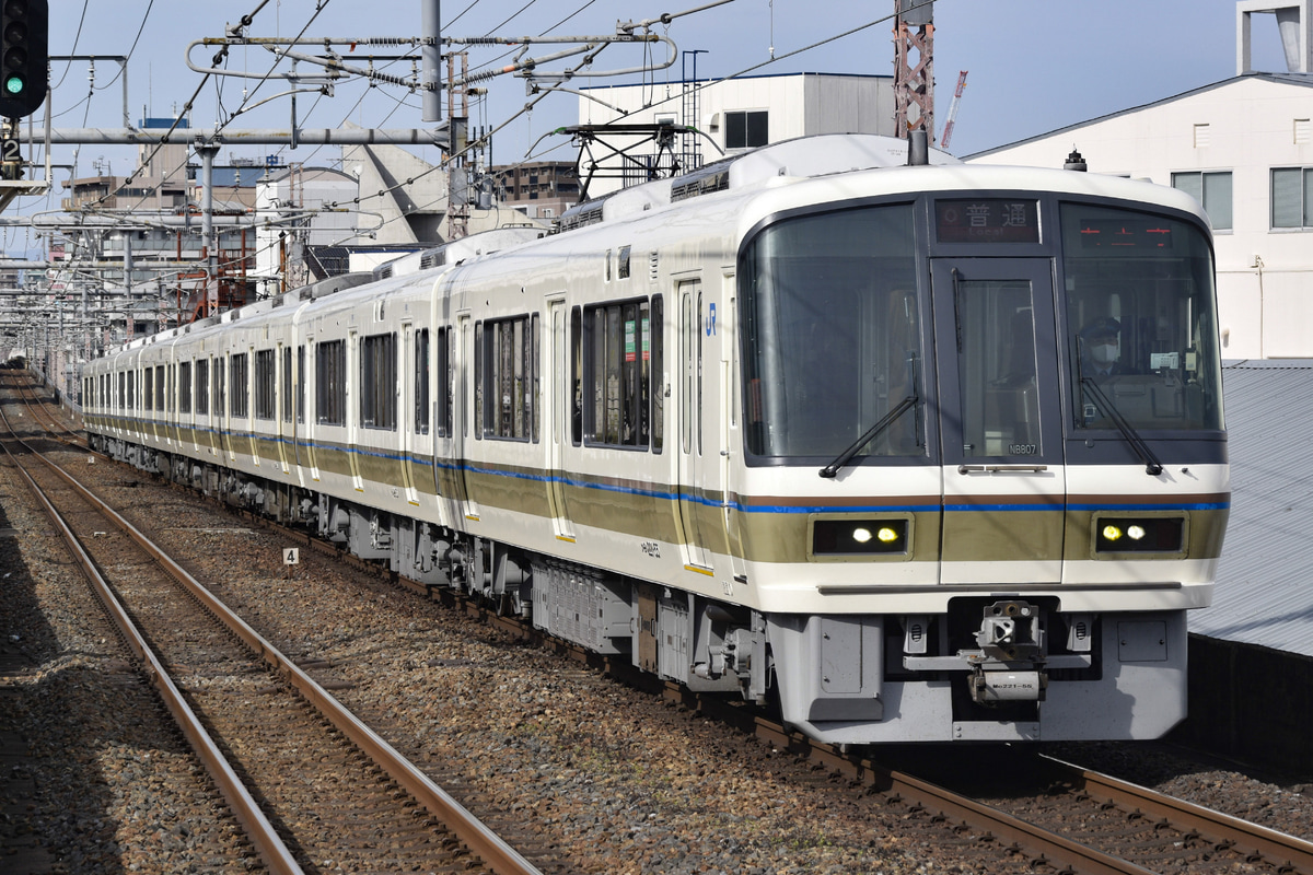 JR西日本 吹田総合車両所奈良支所 221系 NB807編成